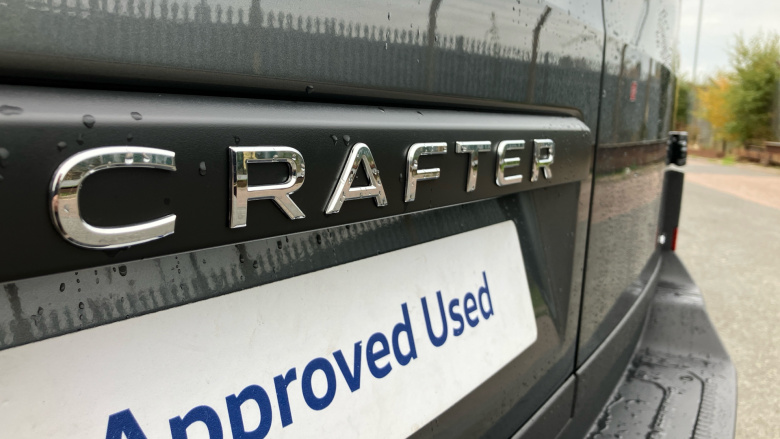 Volkswagen Crafter Cr35 Lwb Diesel Fwd 2.0 TDI 177PS Commerce Plus High Roof Van Auto